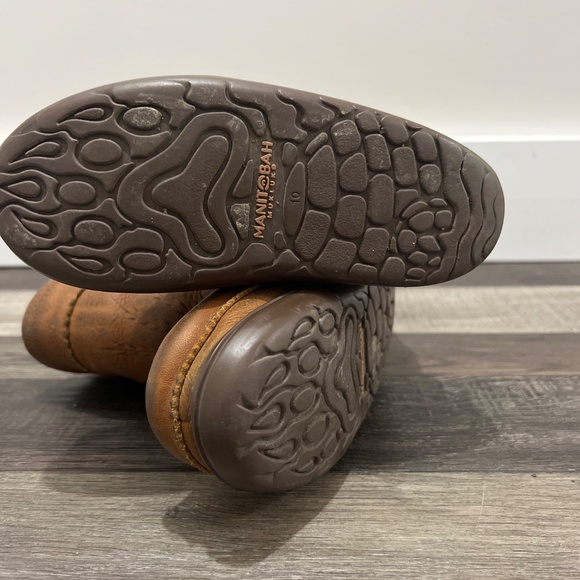 Kids Manitoba Mucklucks sz10 - Picture 2 of 3
